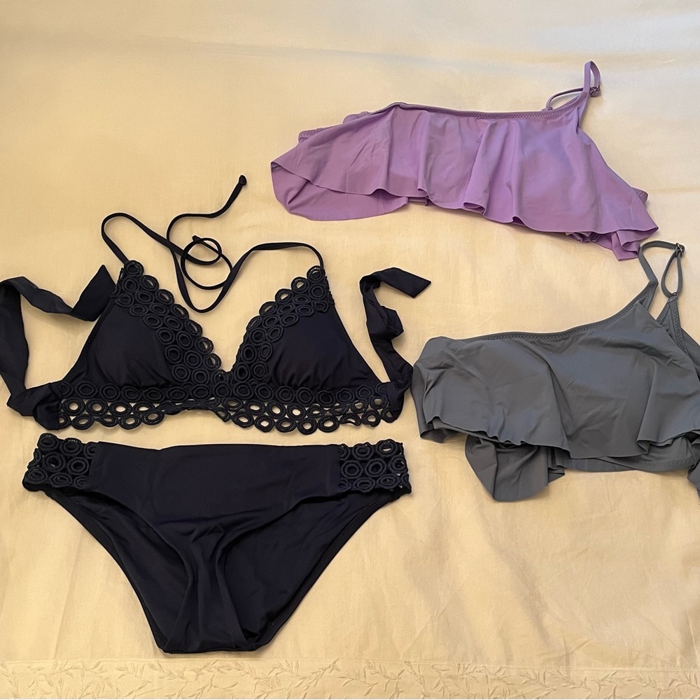 BECCA Embroidered Blue Bikini Size M Plus 2 BECCA Off the Shoulder Bikini Tops